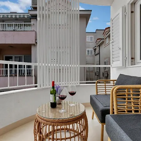 Apartman The Goldenhour Makarska